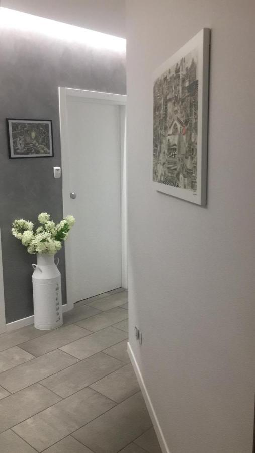 Interno 1 Ciampino Roma Luxury Apartment Con Balcone Exterior foto